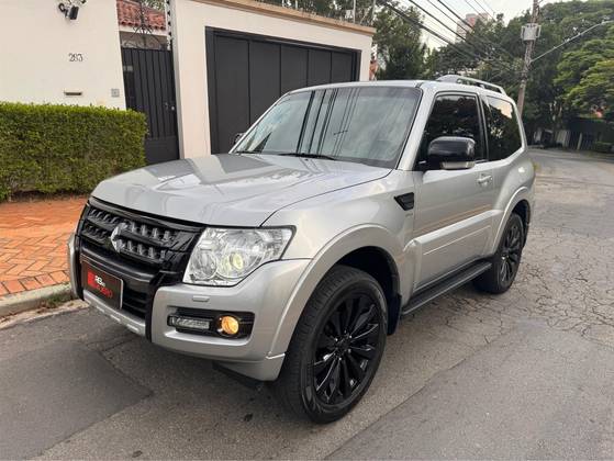 MITSUBISHI PAJERO FULL 3.8 HPE 4X4 V6 24V GASOLINA 2P AUTOMÁTICO